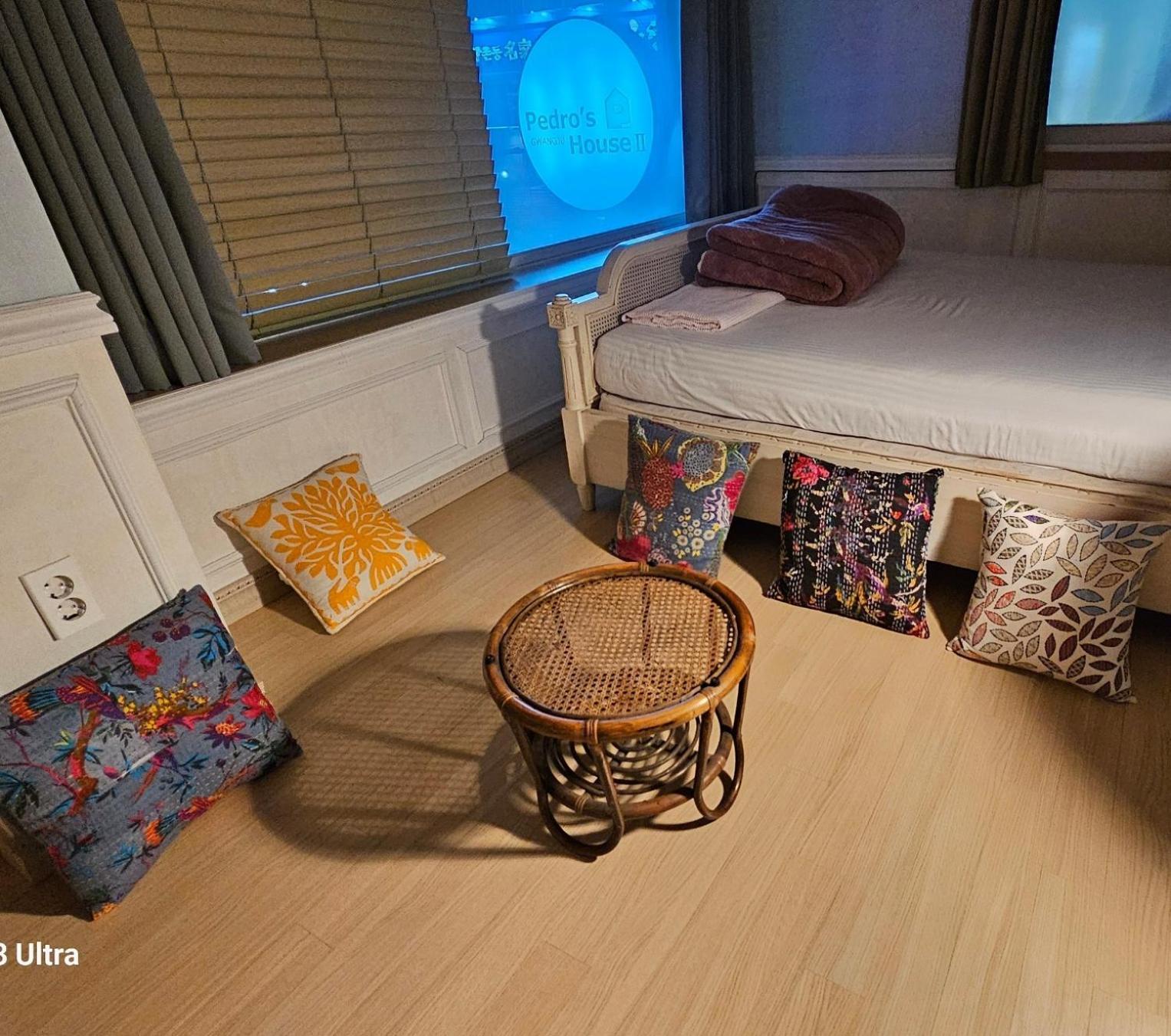 Pedro'S House - Foreigners Only Gwangju Metropolitan City Luaran gambar